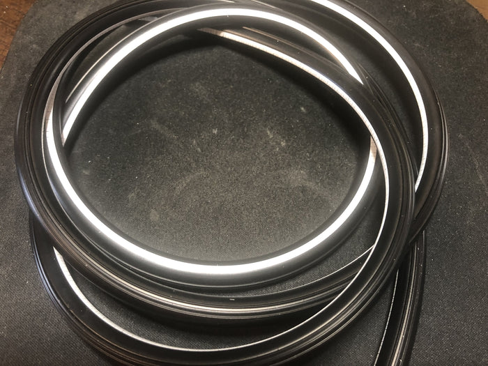 Vacuum tube with white stripe, 5/32 by the inch