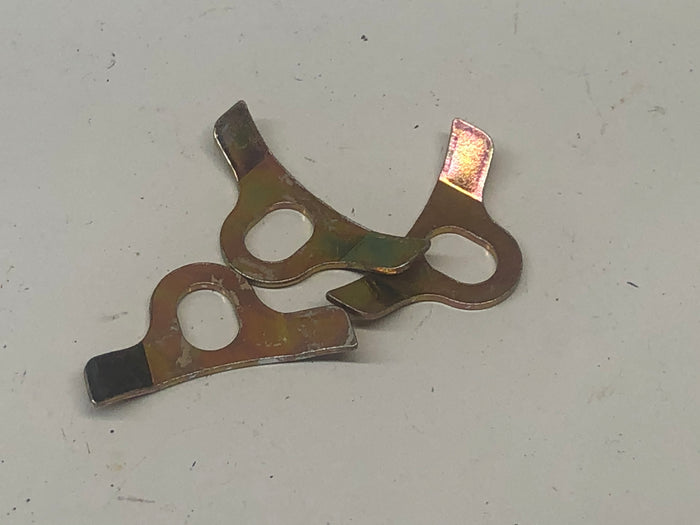 Choke cover retainer, (3)