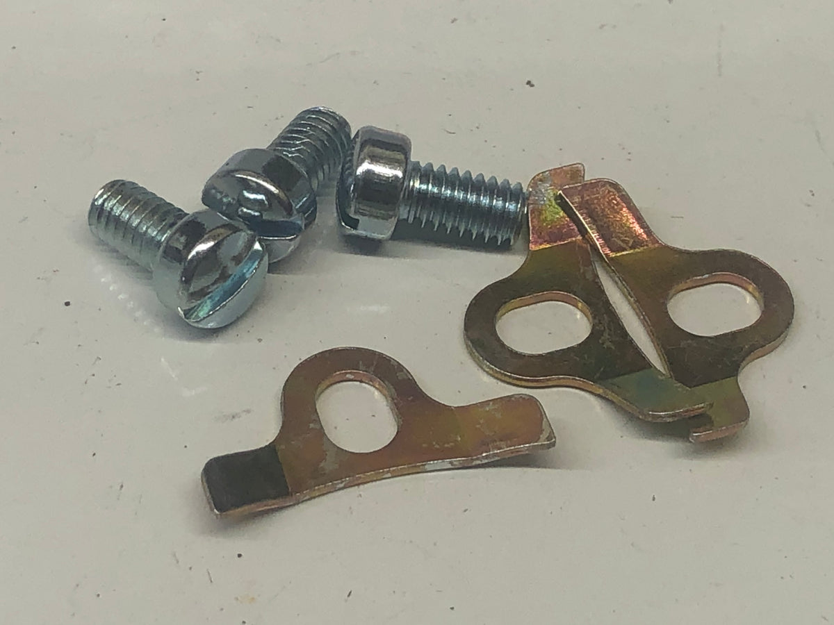 Choke cover screws with retainers, (3)