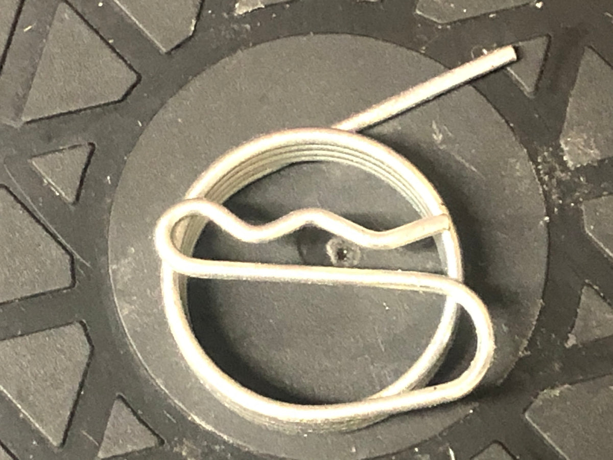 Secondary Throttle Shaft Spring, Outer Used