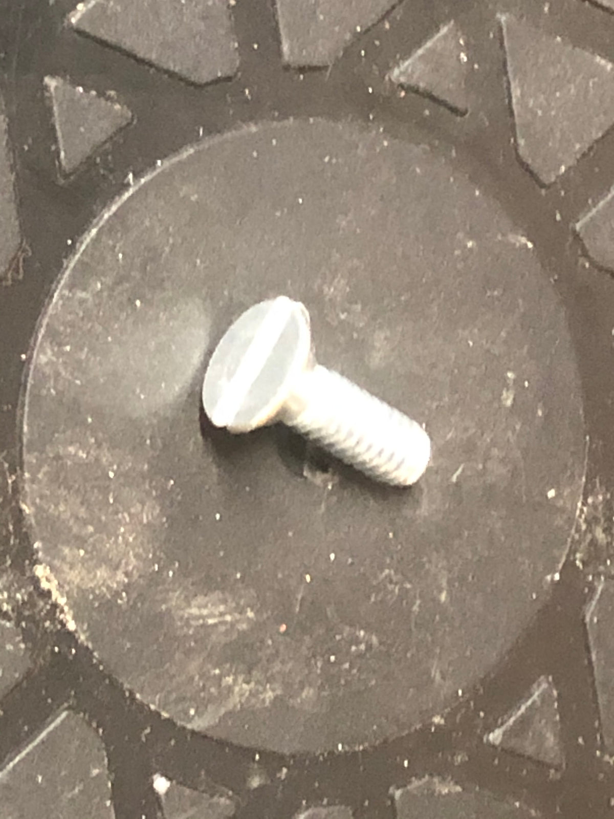 Screw,  short length flat head air horn to main body