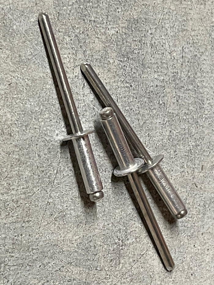 Choke cover rivets