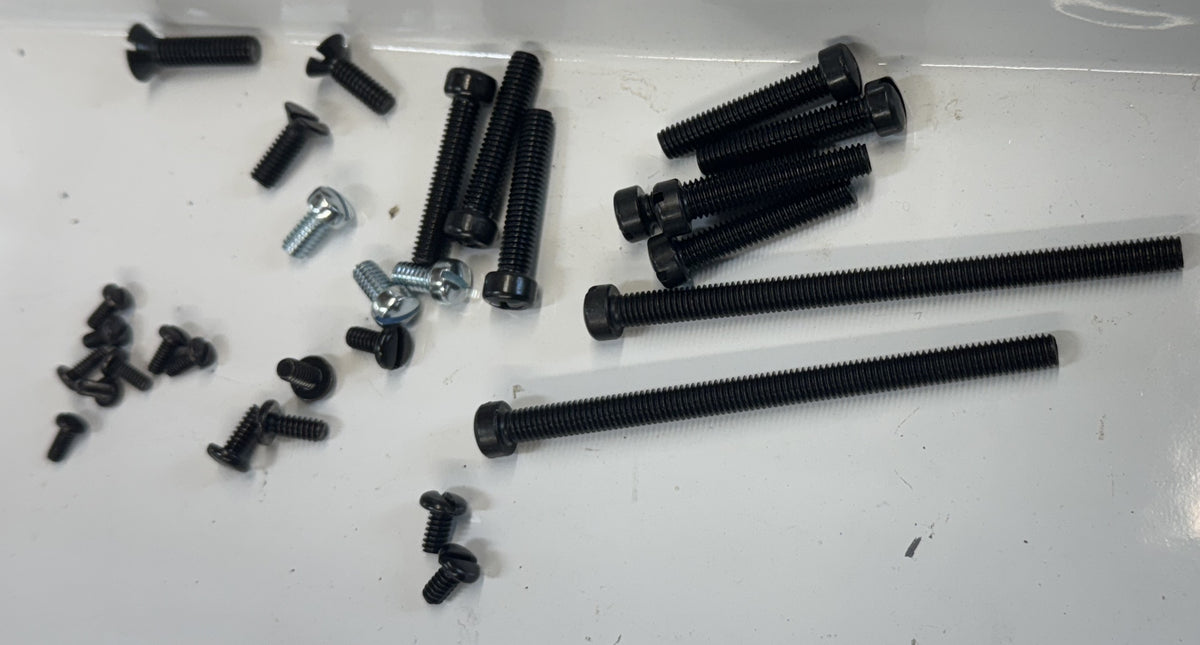Complete Quadrajet screw kit 65-74