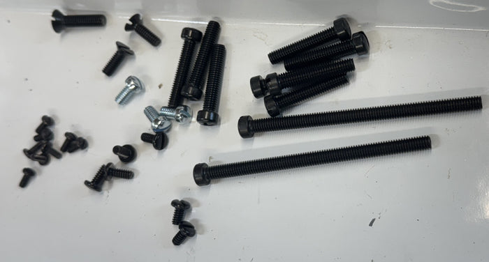 Complete Quadrajet screw kit 65-74
