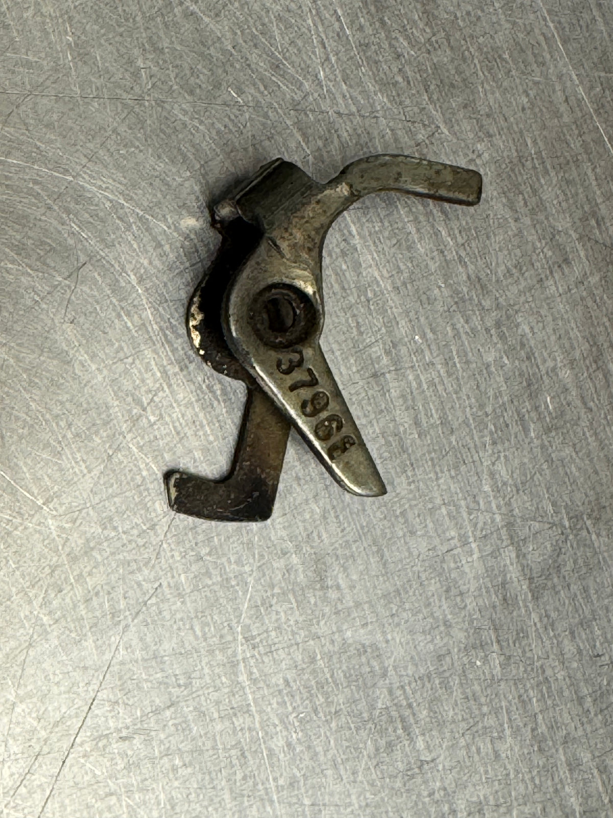 Secondary lock out, early style 37968