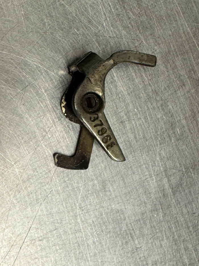 Secondary lock out, early style 37968